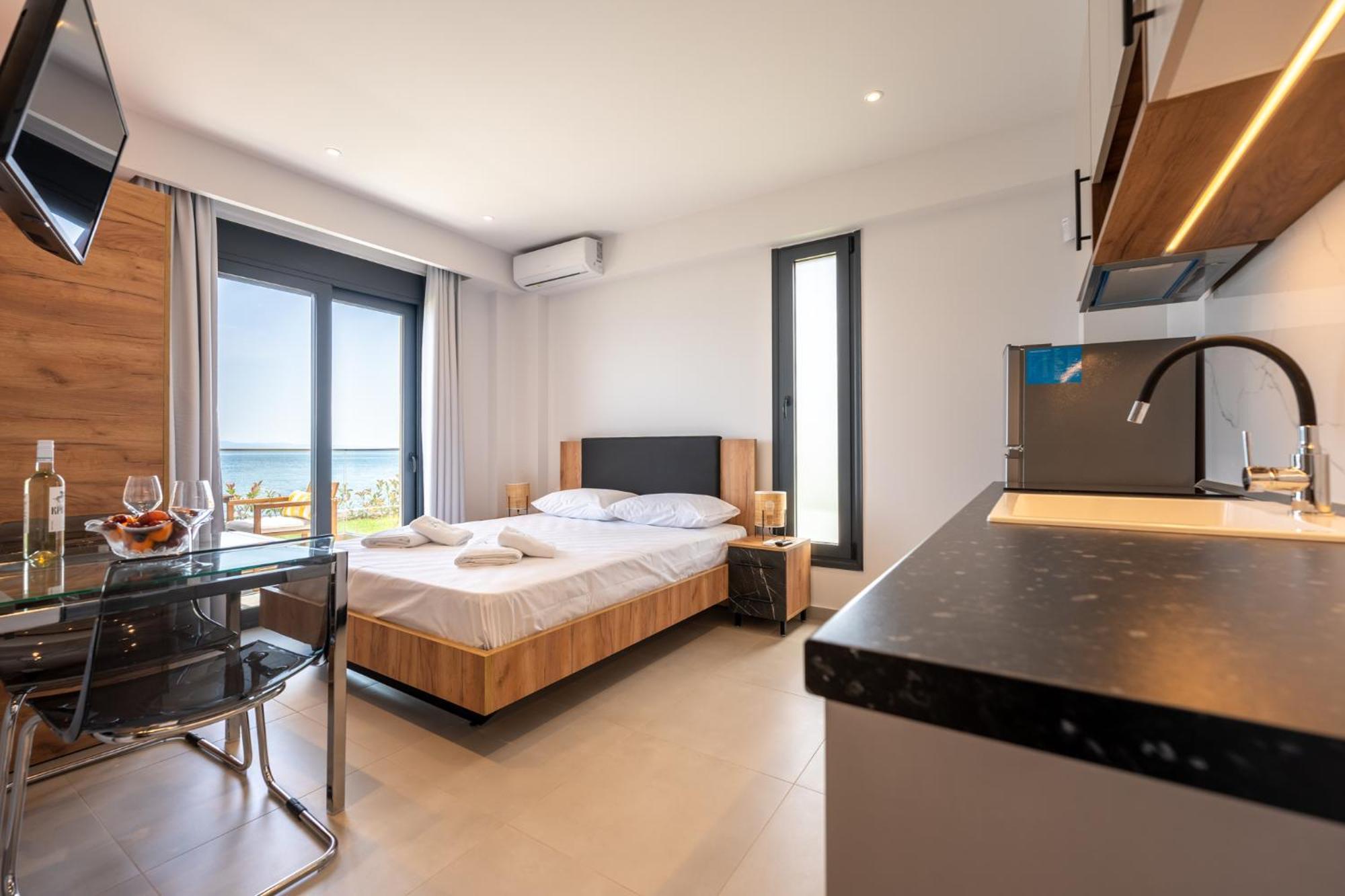Azzurro E Verde By Rentalspro - Nea Potidaia Halkidiki Néa Potídea Kültér fotó